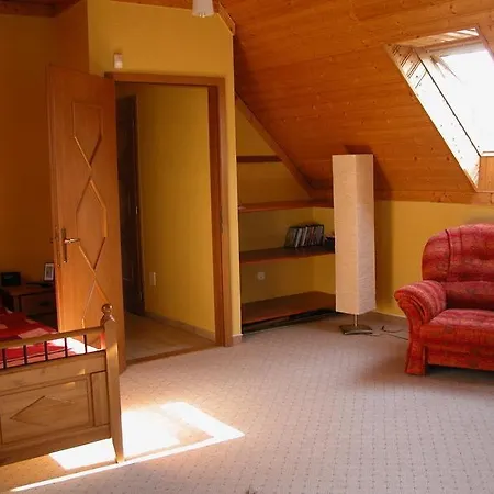 House ゲストハウス *